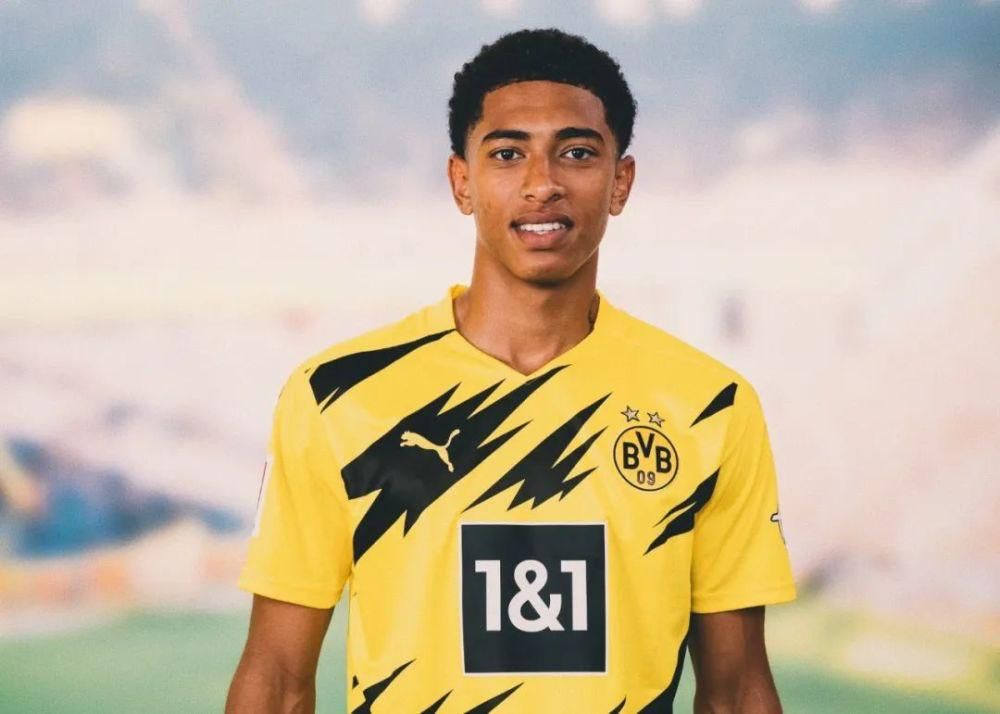 【lpl战报】TES 2-0 WBG：Wayward蛮王砍翻全场 TES收获七连胜